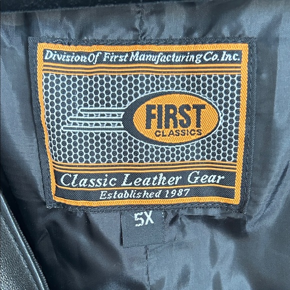 Black Leather Vest with Fringe - Picture 4 of 4